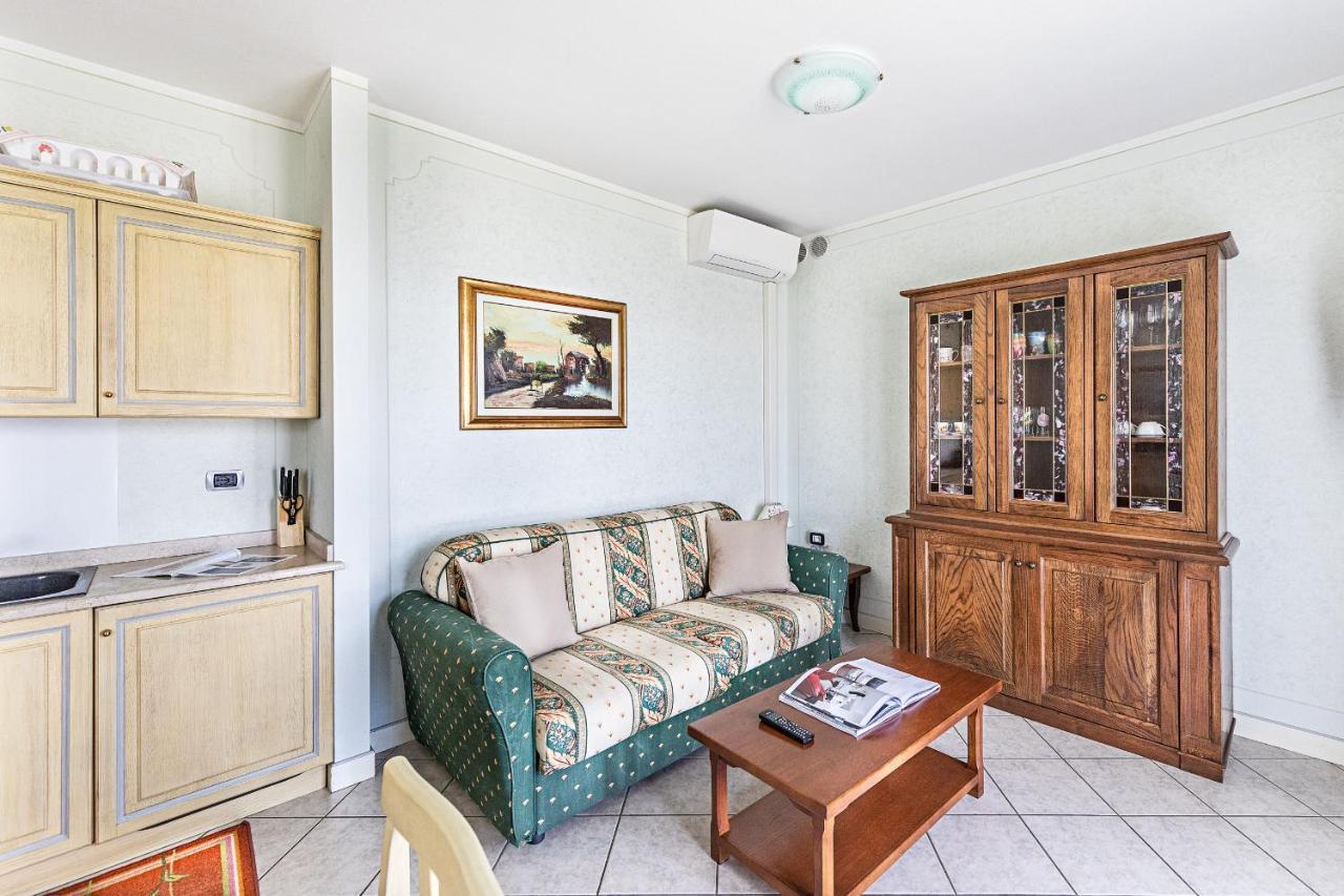 I Mosaici Apartments By Wonderful Italy Sirmione Eksteriør bilde