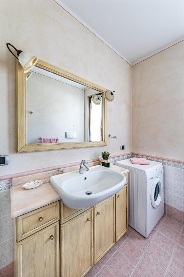 I Mosaici Apartments By Wonderful Italy Sirmione Eksteriør bilde