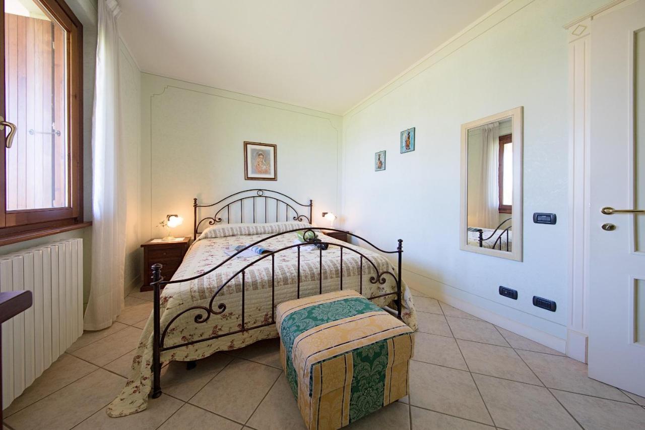 I Mosaici Apartments By Wonderful Italy Sirmione Eksteriør bilde