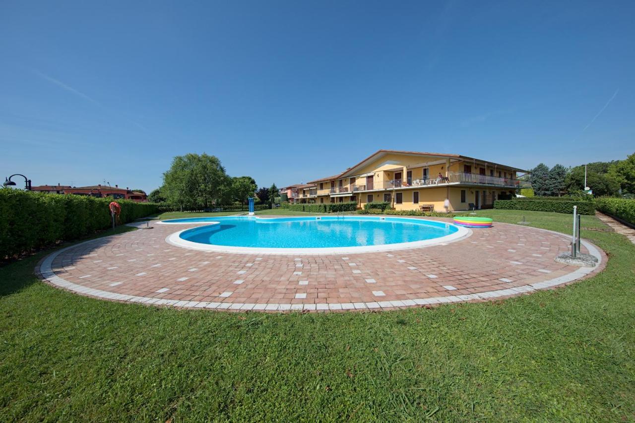 I Mosaici Apartments By Wonderful Italy Sirmione Eksteriør bilde