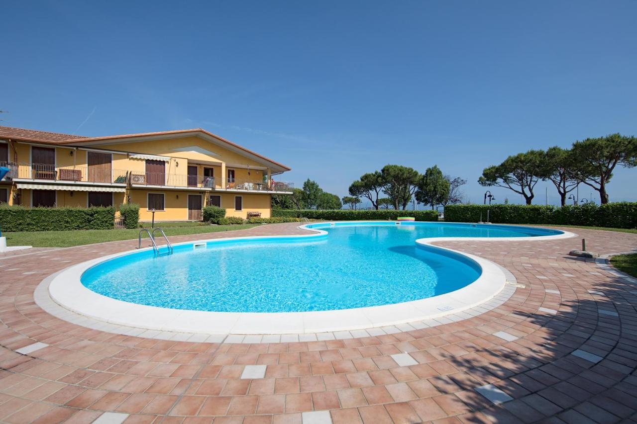 I Mosaici Apartments By Wonderful Italy Sirmione Eksteriør bilde
